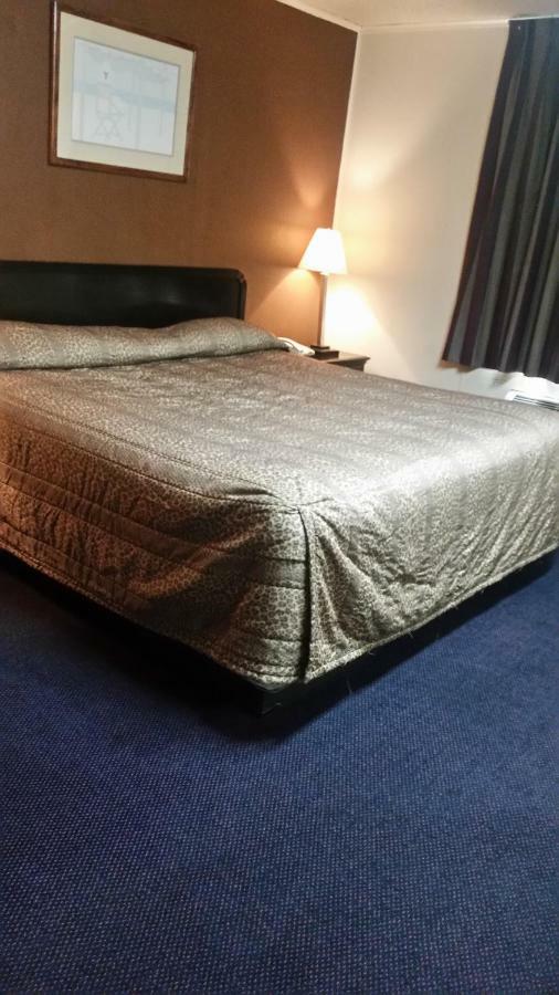 Starlite Motor Inn แอบเซคอน ภายนอก รูปภาพ